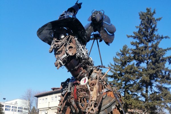 СКАНДАЛОЗНО: Директорка центра за социјални рад у Јагодини промовише сатанизам